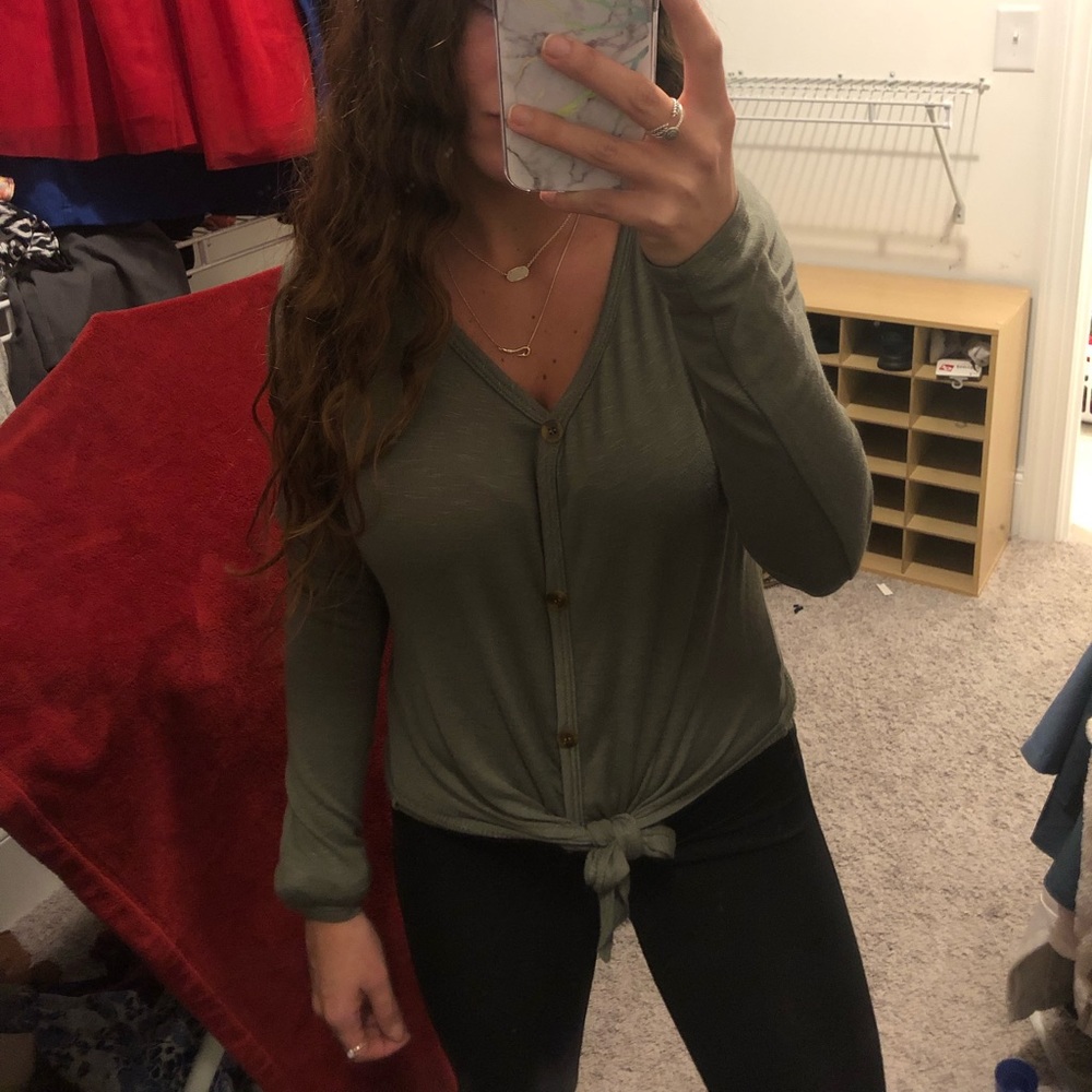 Green knot tie sweater